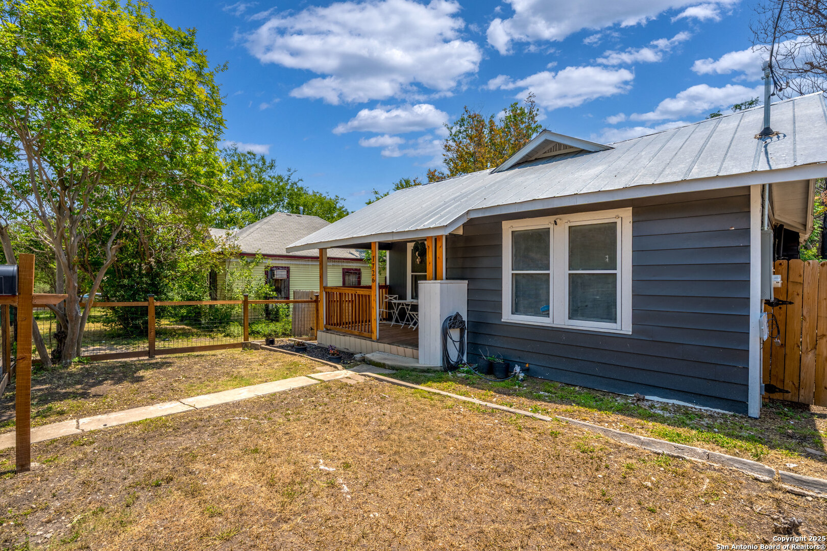 1726 Center San Antonio TX 78202