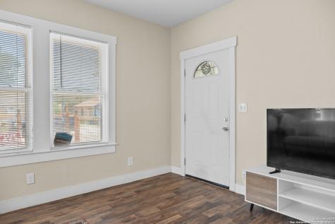 1726 Center San Antonio TX 78202