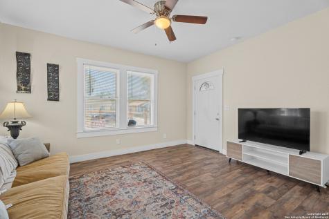 1726 Center San Antonio TX 78202