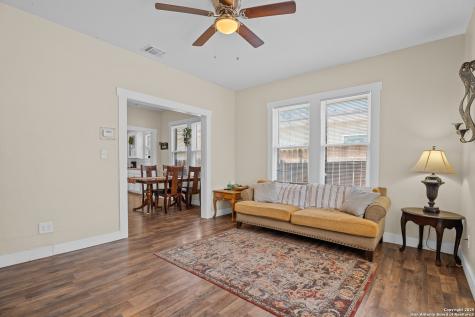 1726 Center San Antonio TX 78202