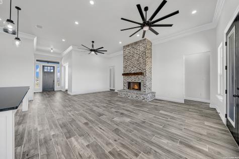 158 Estates Drive La Vernia TX 78121
