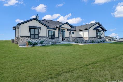 158 Estates Drive La Vernia TX 78121