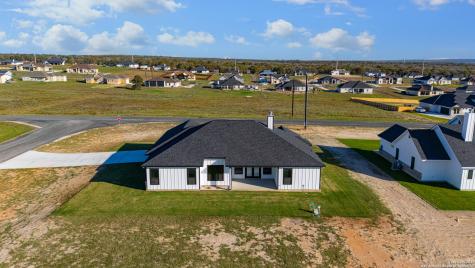 158 Estates Drive La Vernia TX 78121