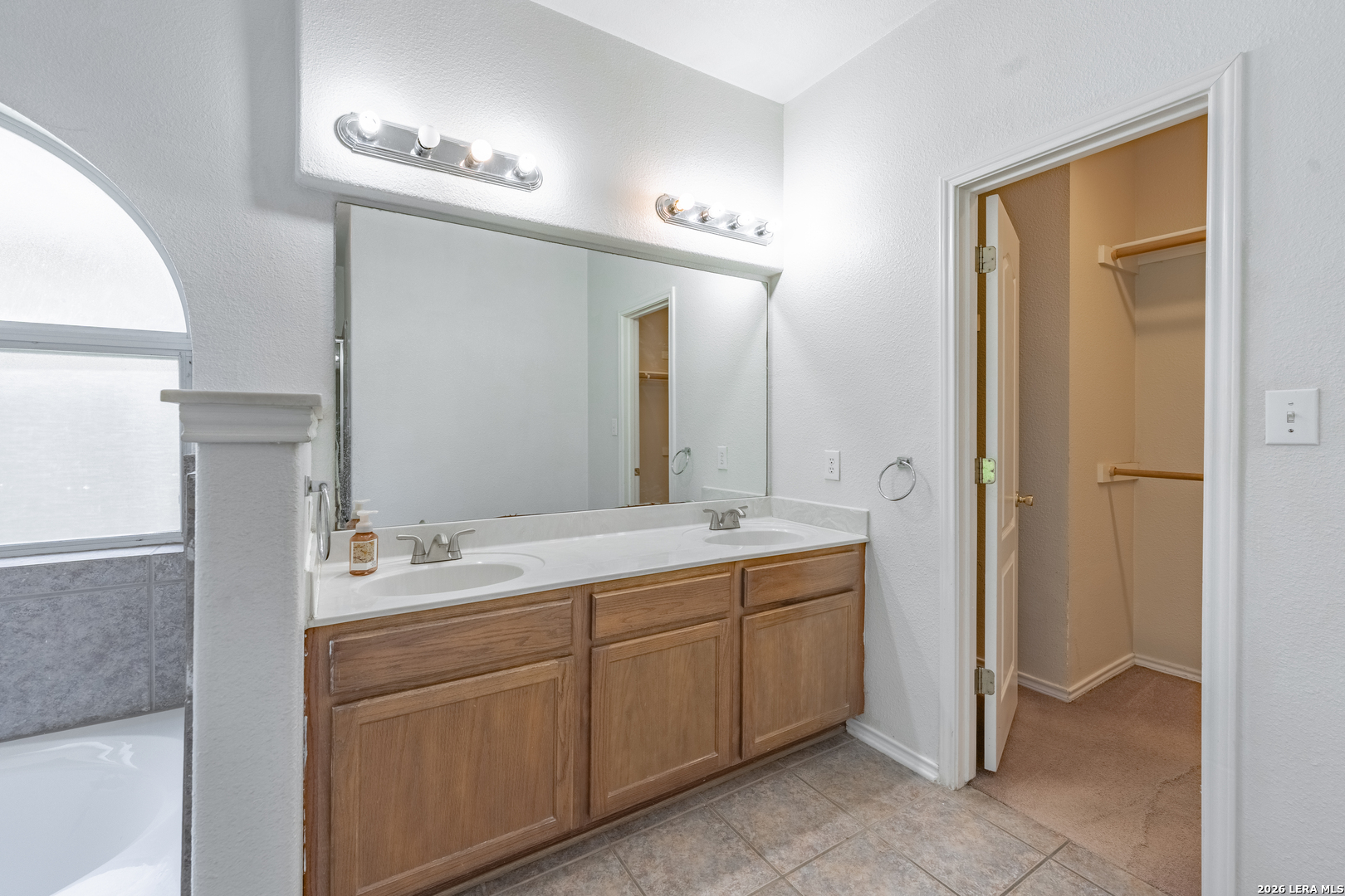 6010 Wood Pass San Antonio TX 78249