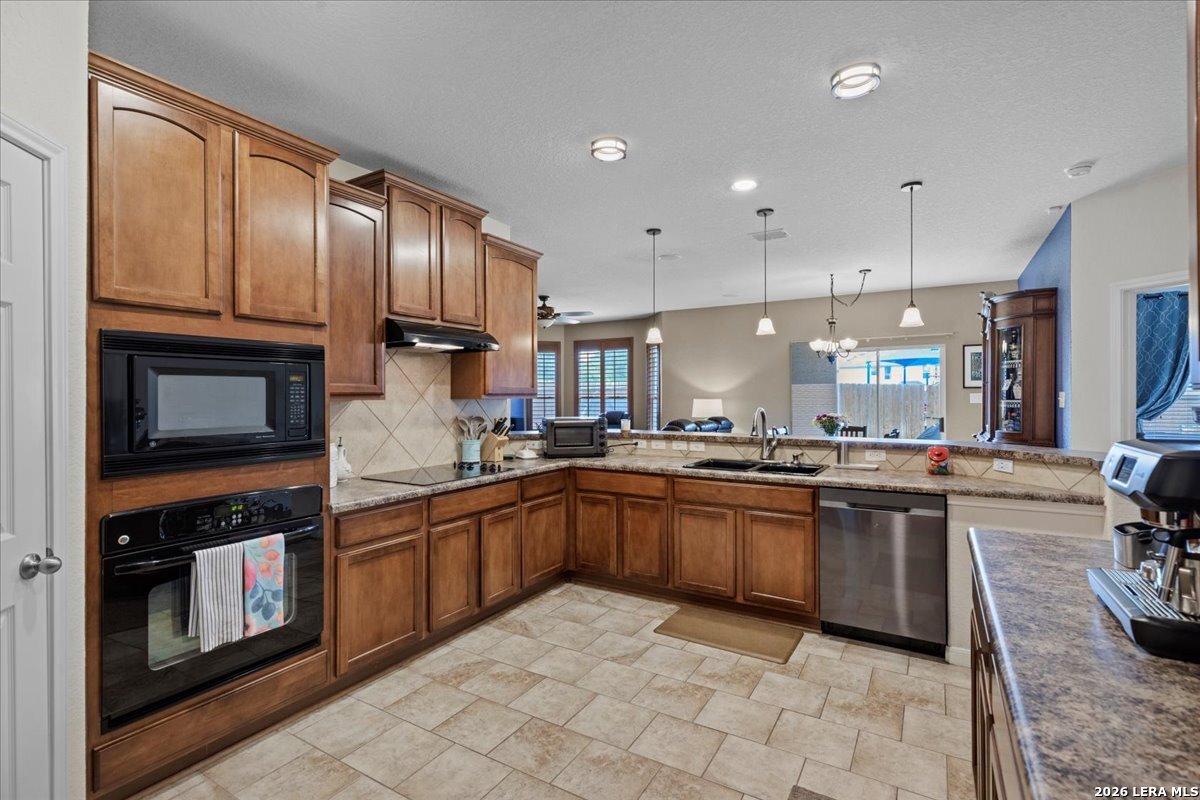 1301 Magellan Windcrest TX 78239