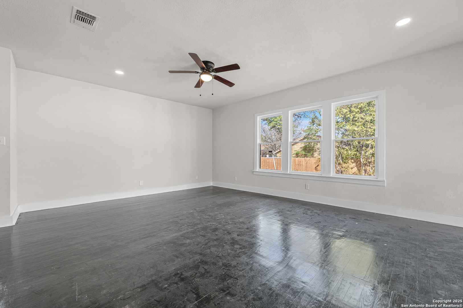 343 Canton San Antonio TX 78202