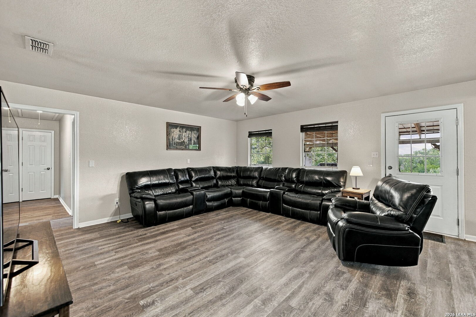 266 Agarita Lakehills TX 78063