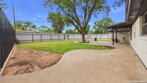 6902 Elkridge Lubbock TX 79413