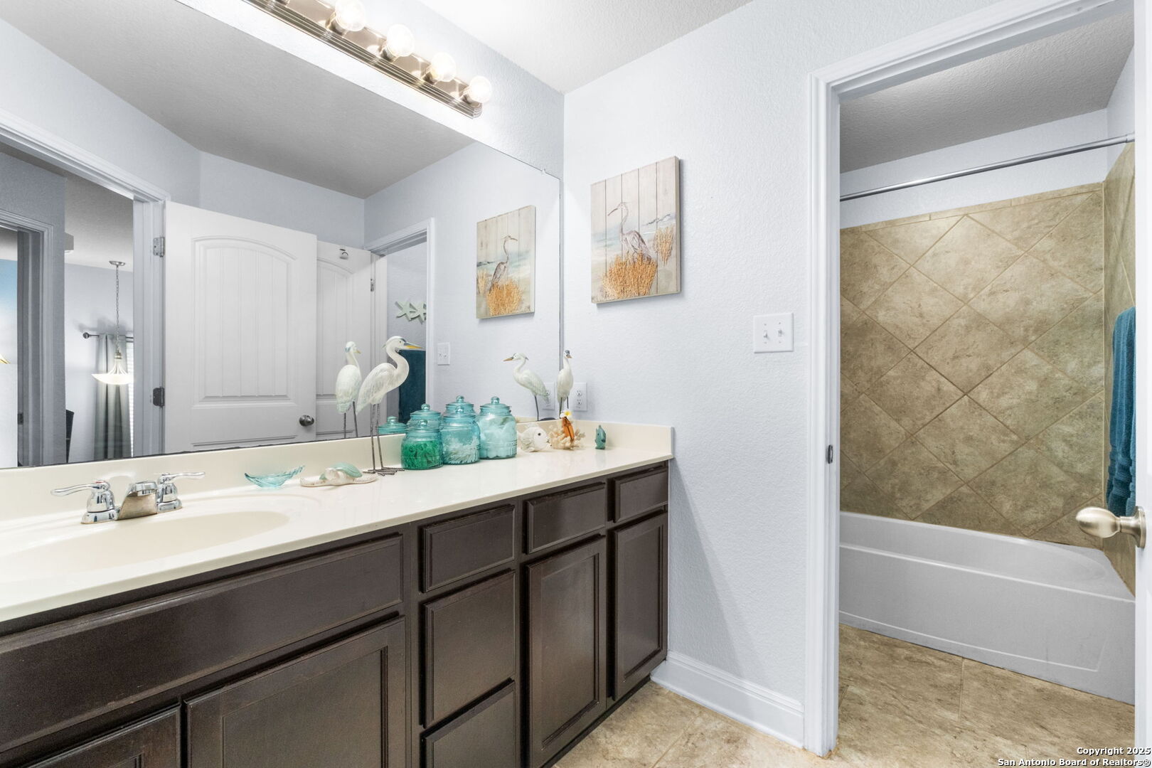 6048 Akin Song San Antonio TX 78261