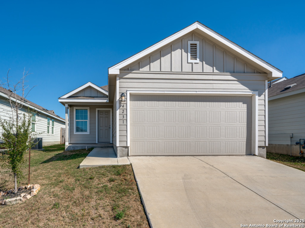 4231 Revetment Way San Antonio TX 78223