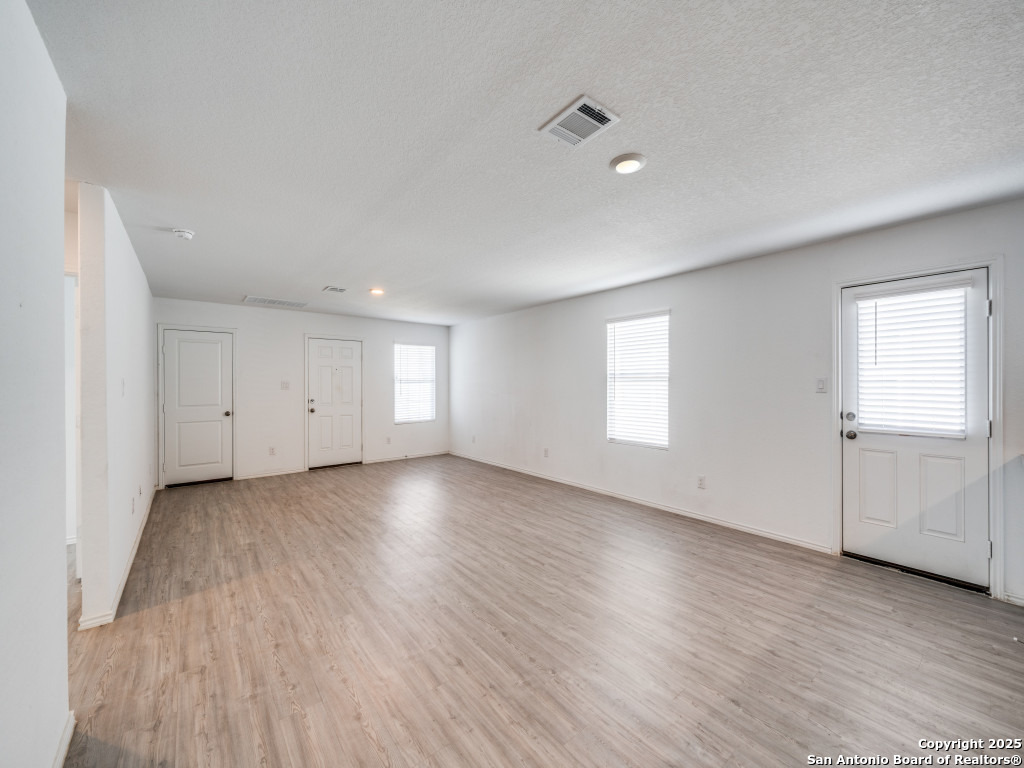 4231 Revetment Way San Antonio TX 78223