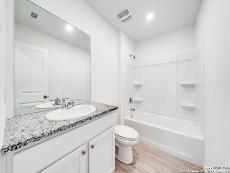 4231 Revetment Way San Antonio TX 78223