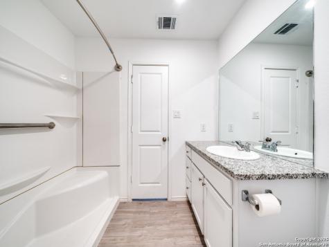 4231 Revetment Way San Antonio TX 78223