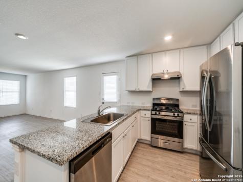 4231 Revetment Way San Antonio TX 78223