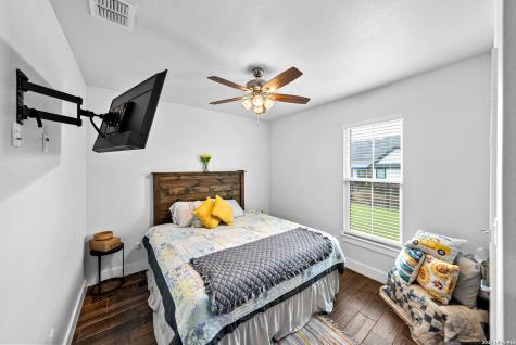 156 Woodbridge Drive La Vernia TX 78121
