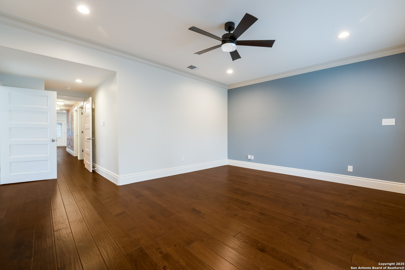 402 Elmhurst San Antonio TX 78209