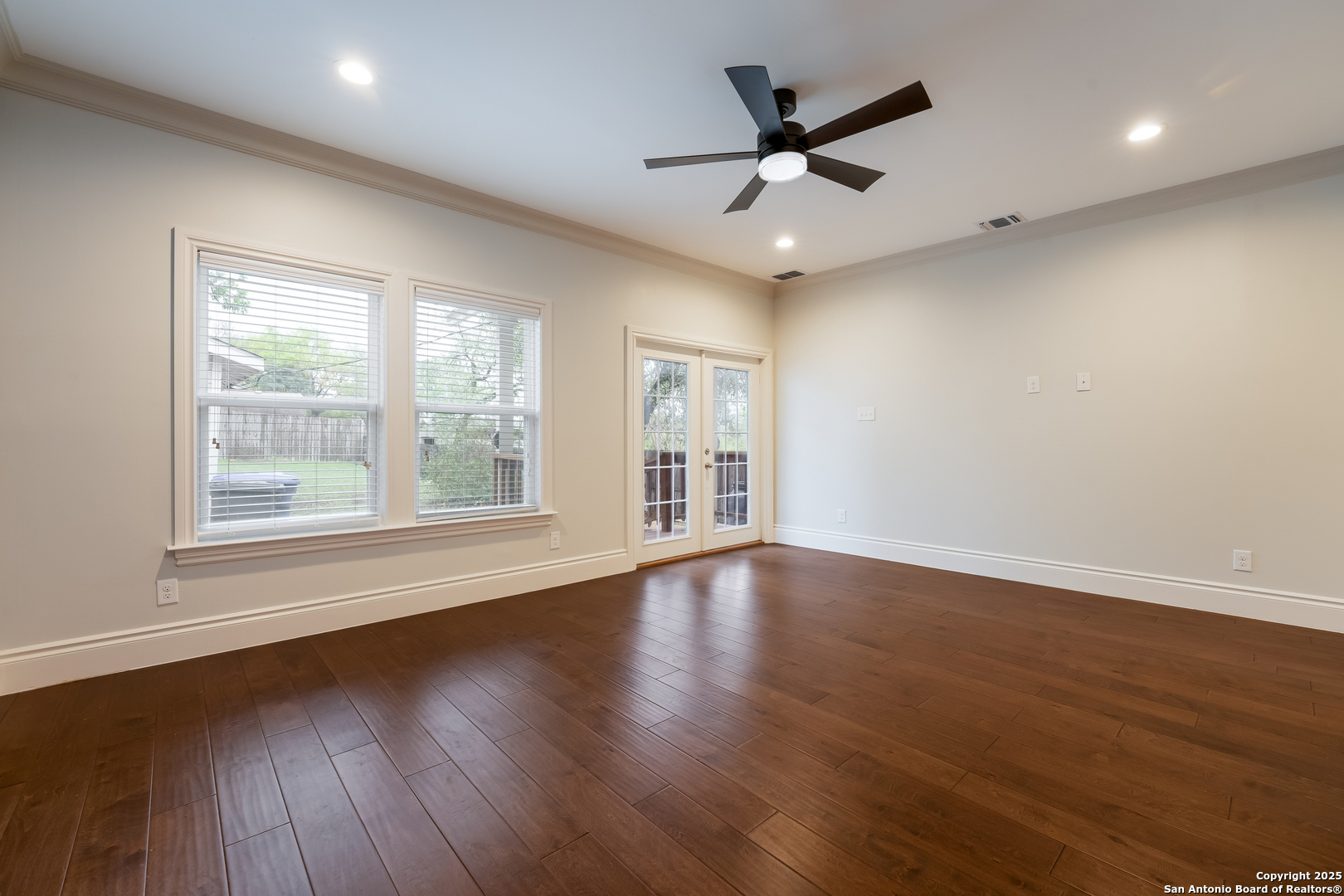 402 Elmhurst San Antonio TX 78209