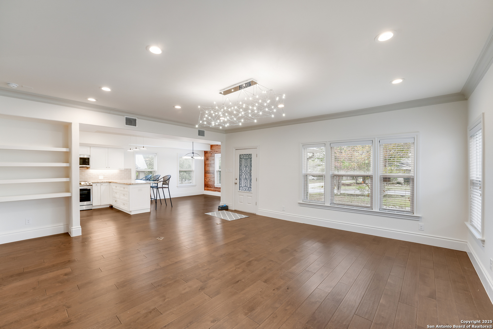 402 Elmhurst San Antonio TX 78209