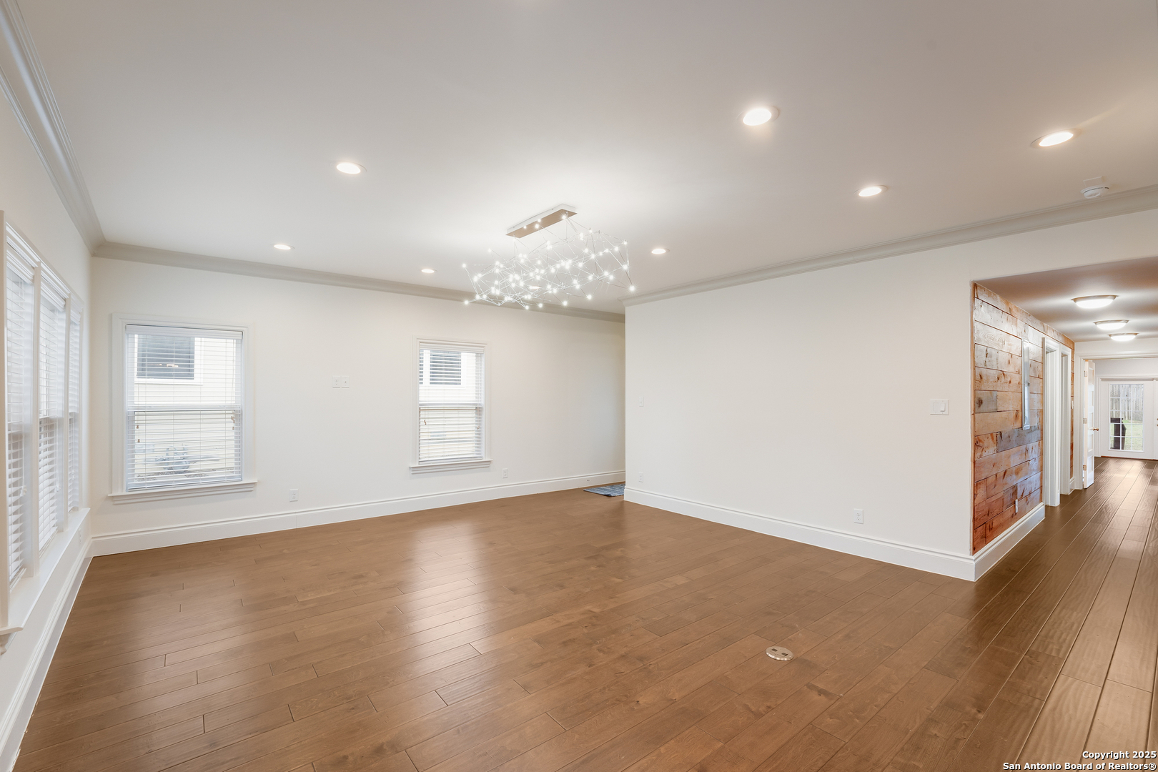 402 Elmhurst San Antonio TX 78209