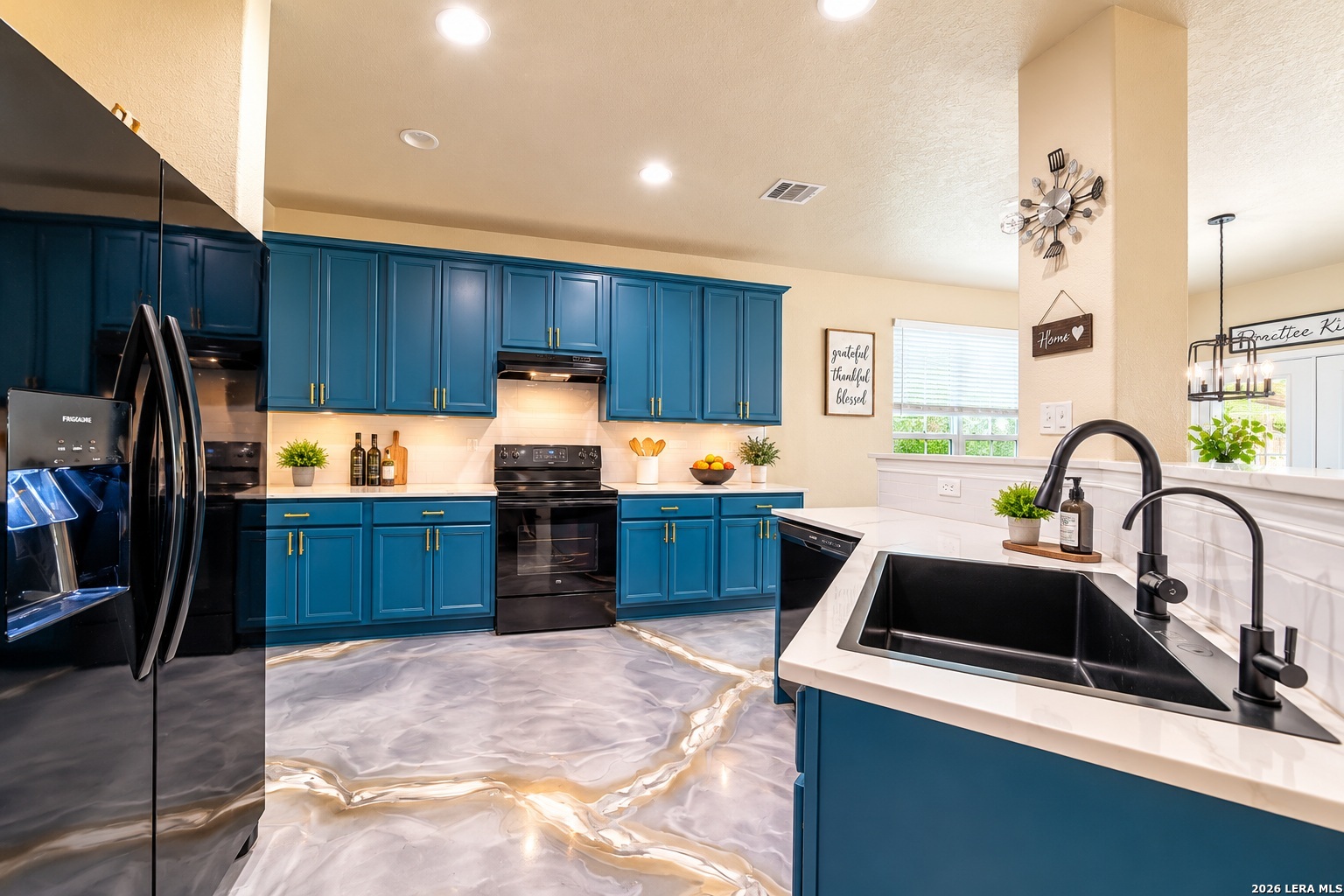 137 Springtree Shadow Cibolo TX 78108