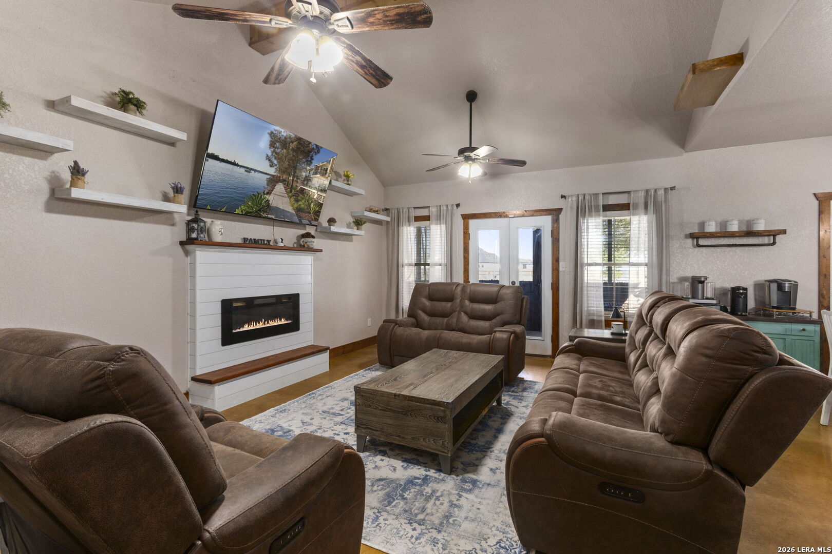 193 County Road 271 Rio Medina TX 78066