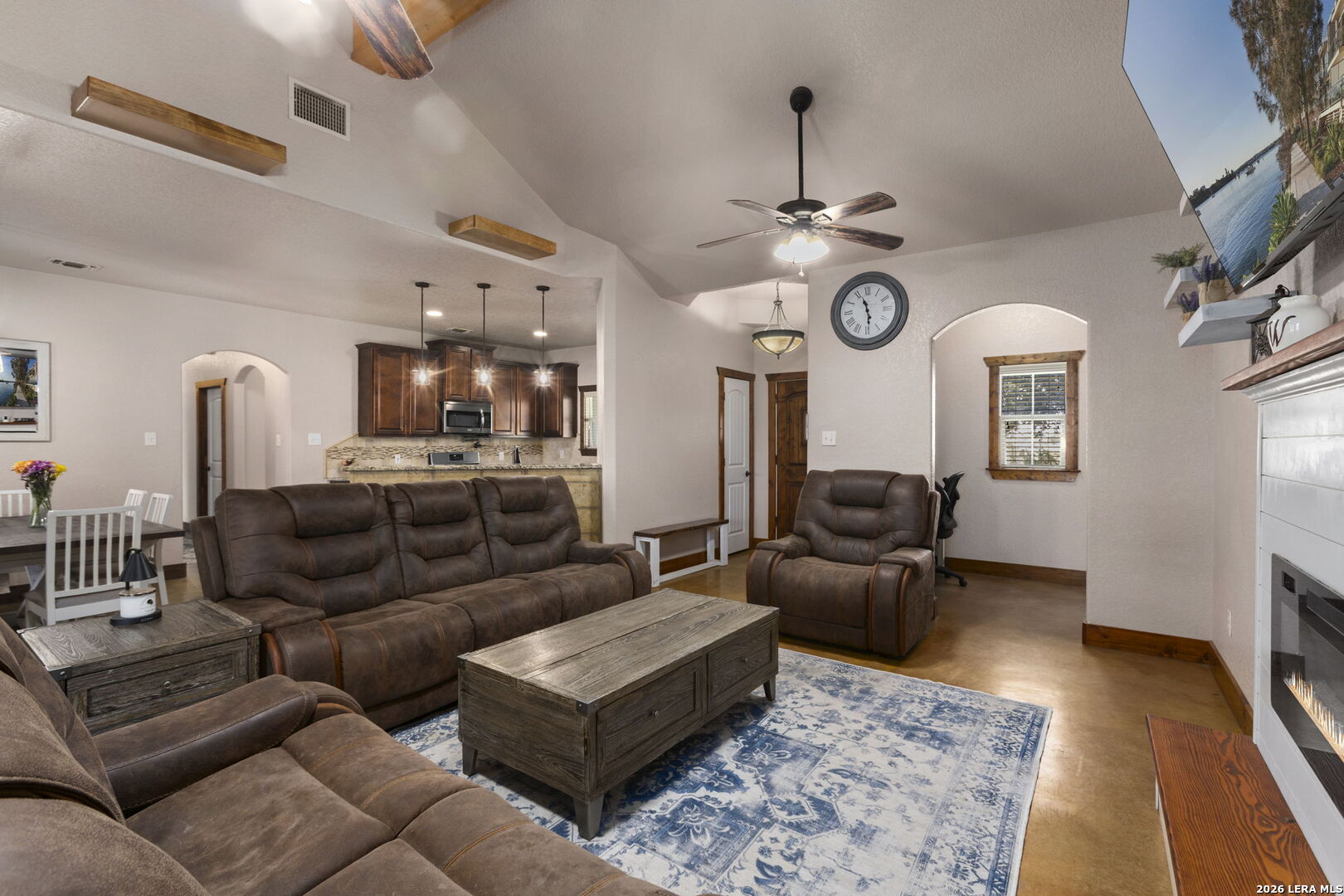 193 County Road 271 Rio Medina TX 78066