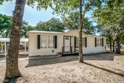4615 Lost Hills Drive Elmendorf TX 78112
