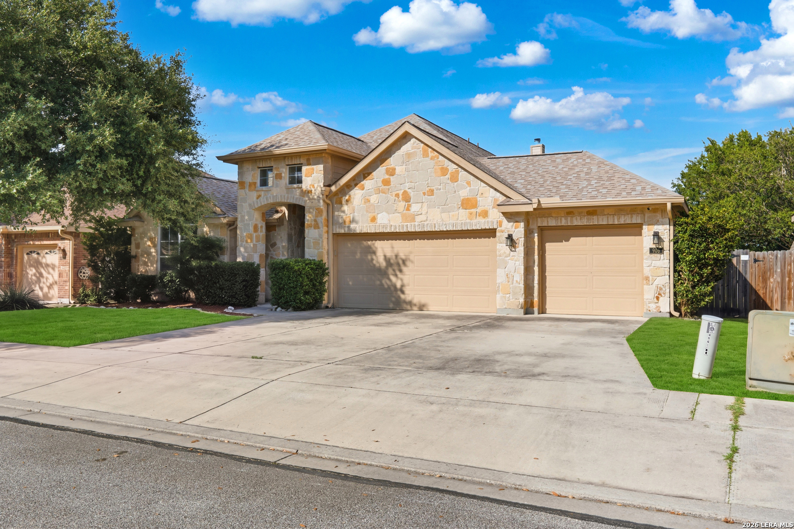 906 Bobby Jones Drive Cibolo TX 78108