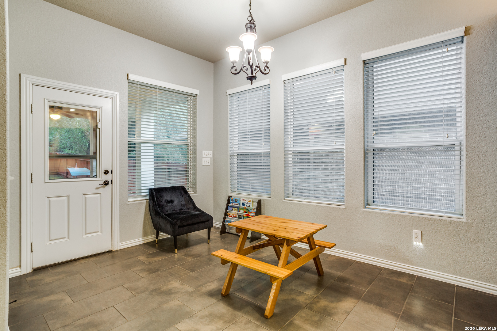 2143 Silent Fox San Antonio TX 78260