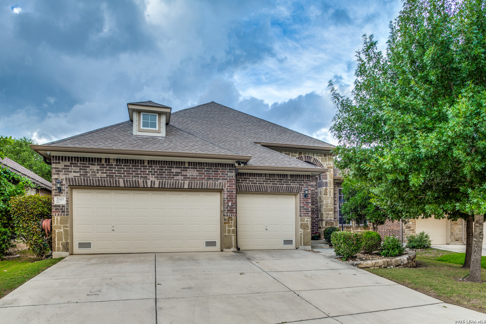 2143 Silent Fox San Antonio TX 78260