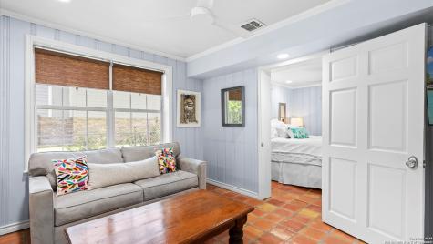 2323 Terminal Loop Mcqueeney TX 78123
