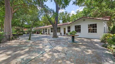2323 Terminal Loop Mcqueeney TX 78123