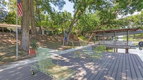 2323 Terminal Loop Mcqueeney TX 78123