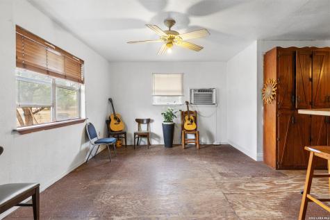 509 W County Road 678 Natalia TX 78059