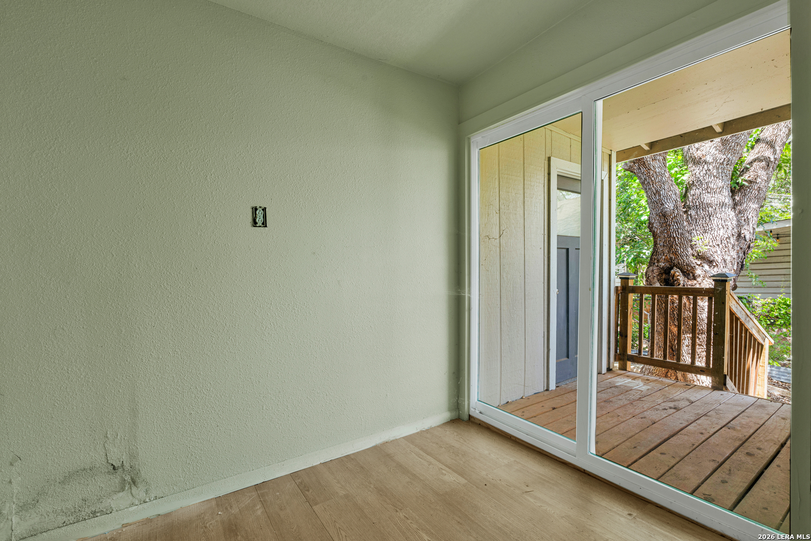 1225 Leal San Antonio TX 78207