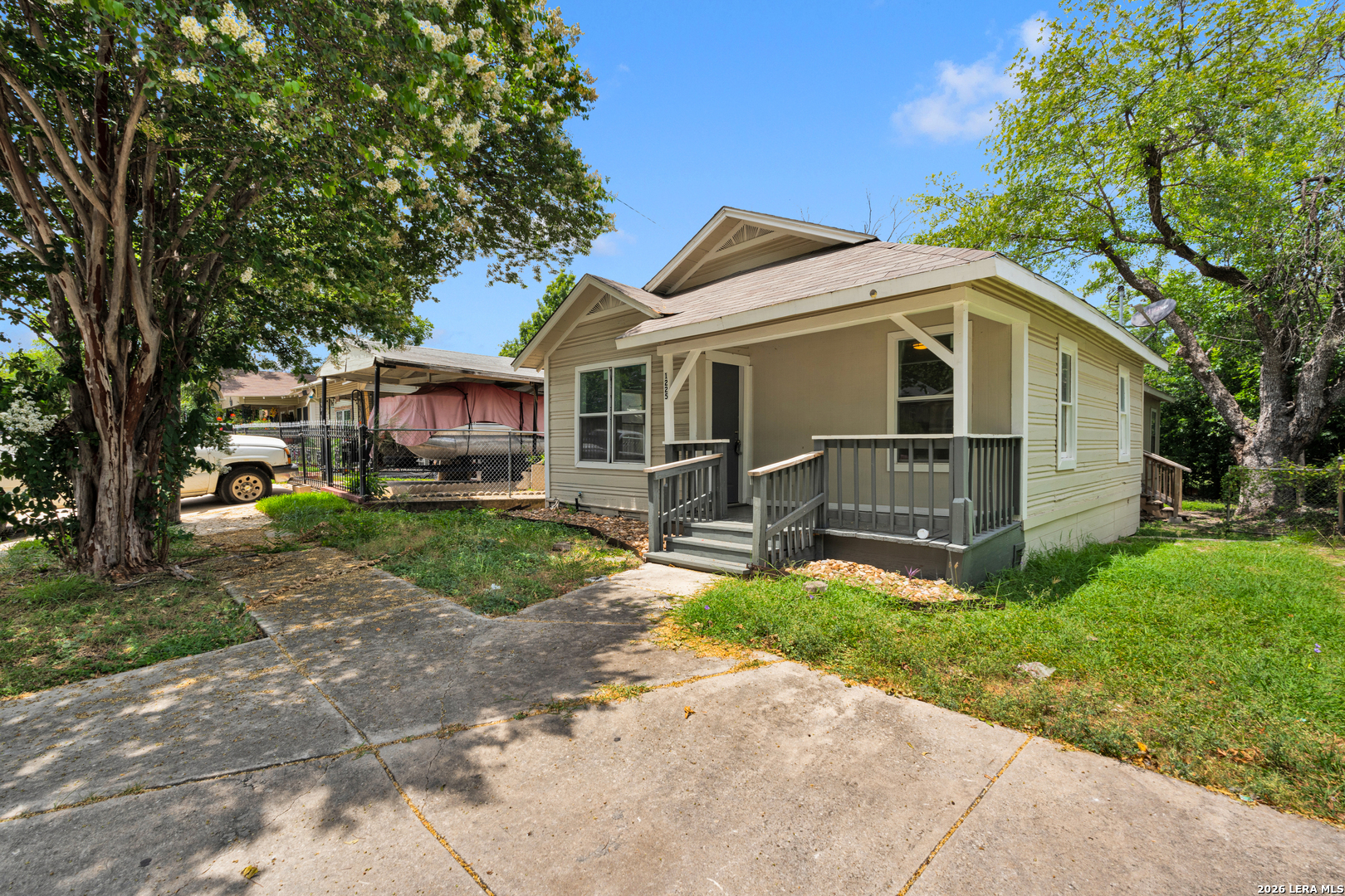 1225 Leal San Antonio TX 78207