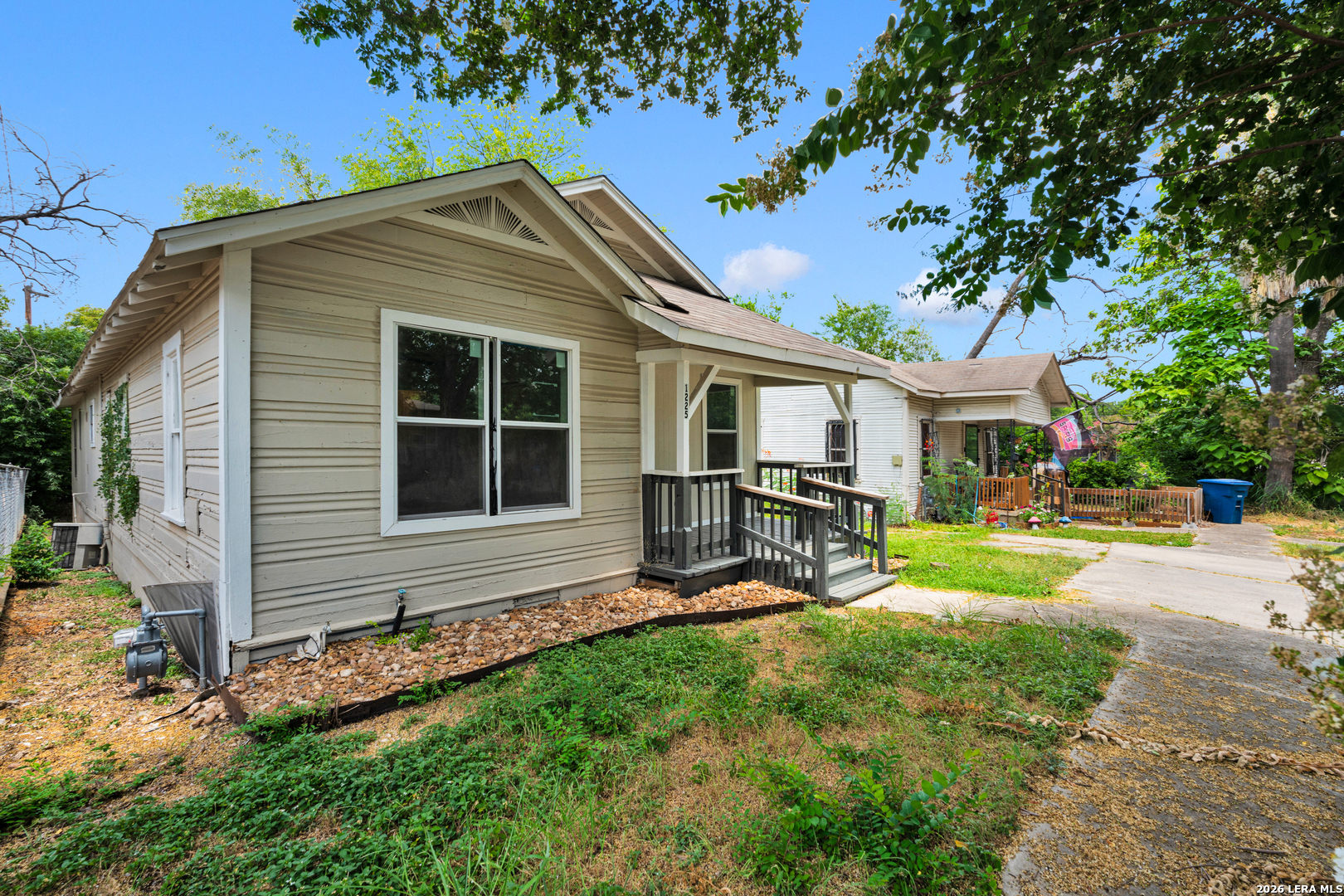 1225 Leal San Antonio TX 78207