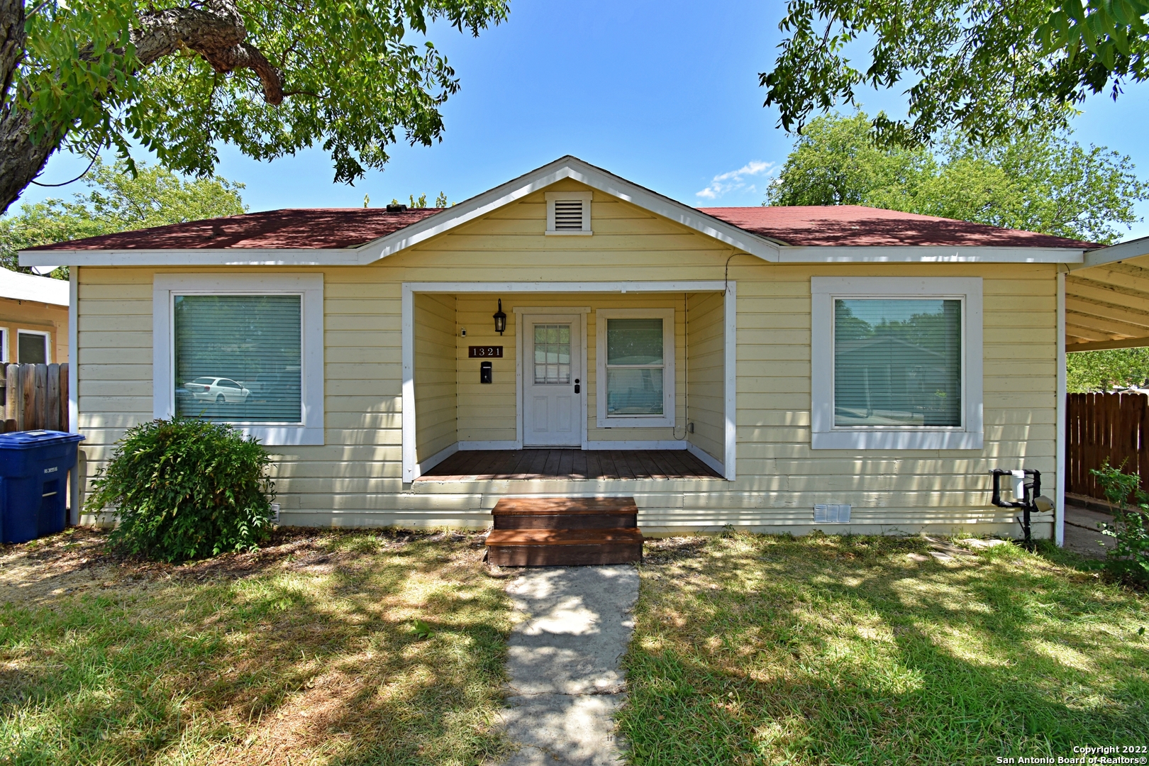 1321 W Mariposa Drive San Antonio TX 78201