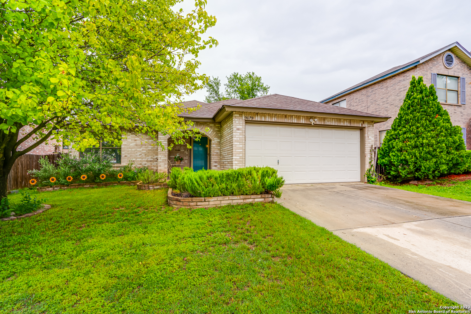 9679 Campton Farms San Antonio TX 78250