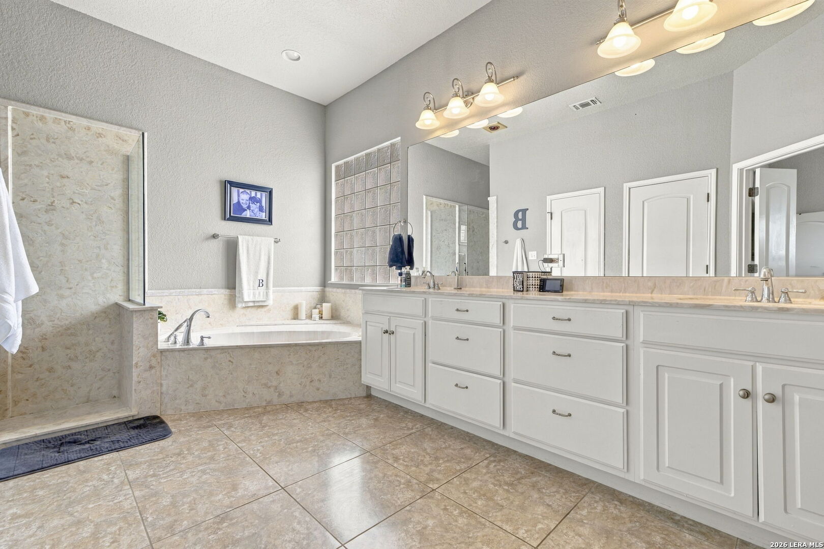 708 Lake Valley Drive La Vernia TX 78121