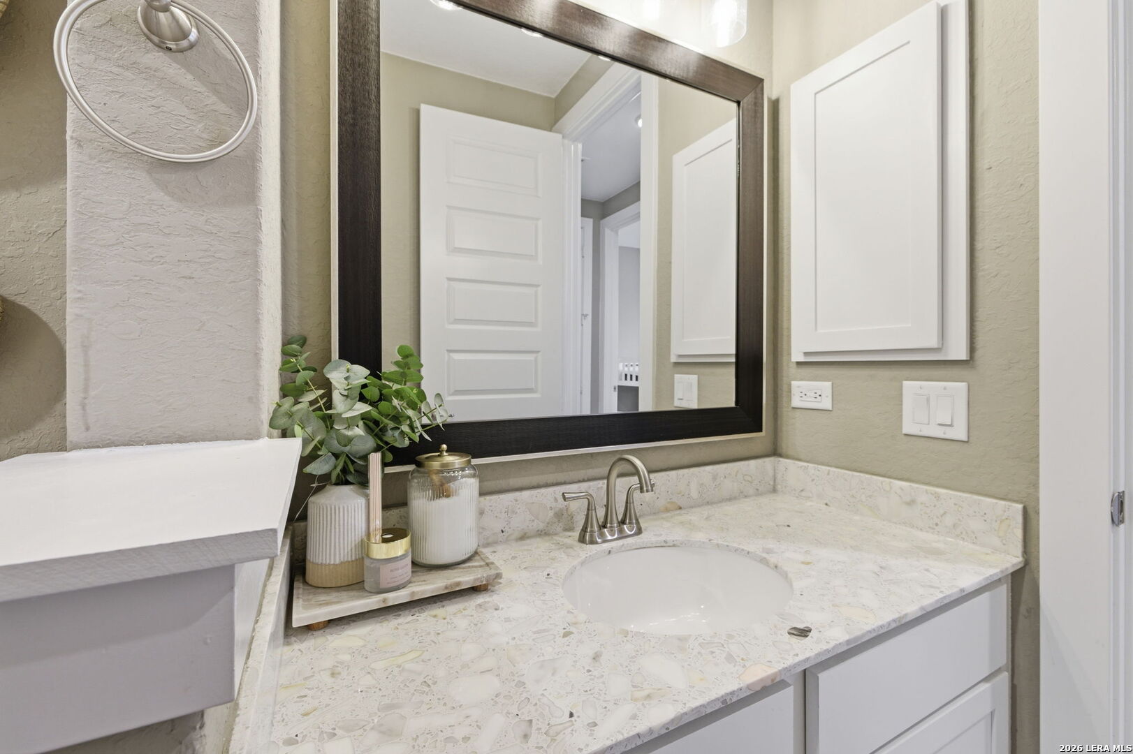 4207 Artabri San Antonio TX 78261