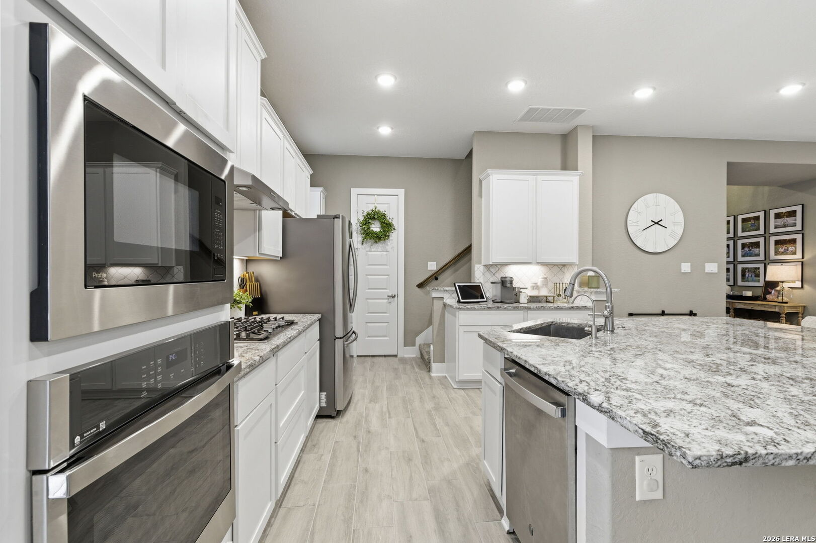 4207 Artabri San Antonio TX 78261