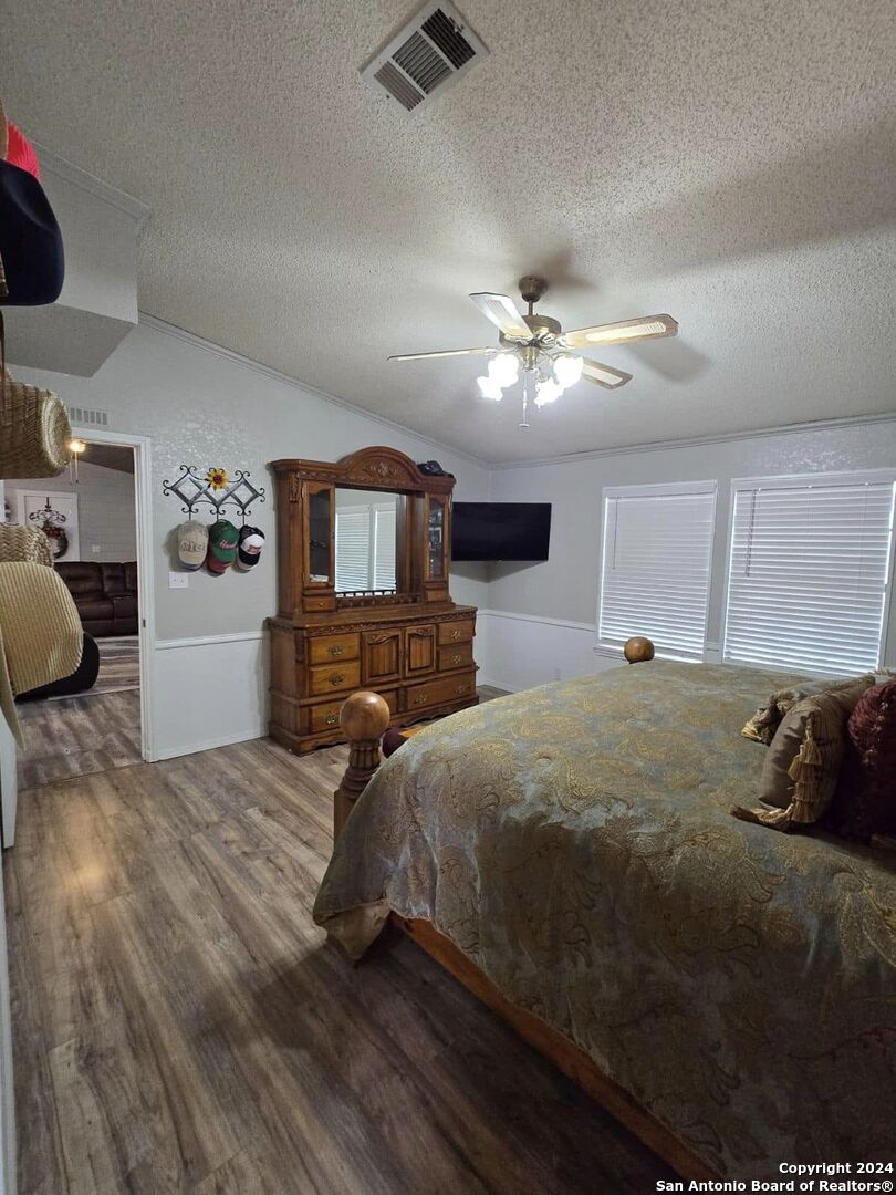 464 Jim Davis Place Leakey TX 78873