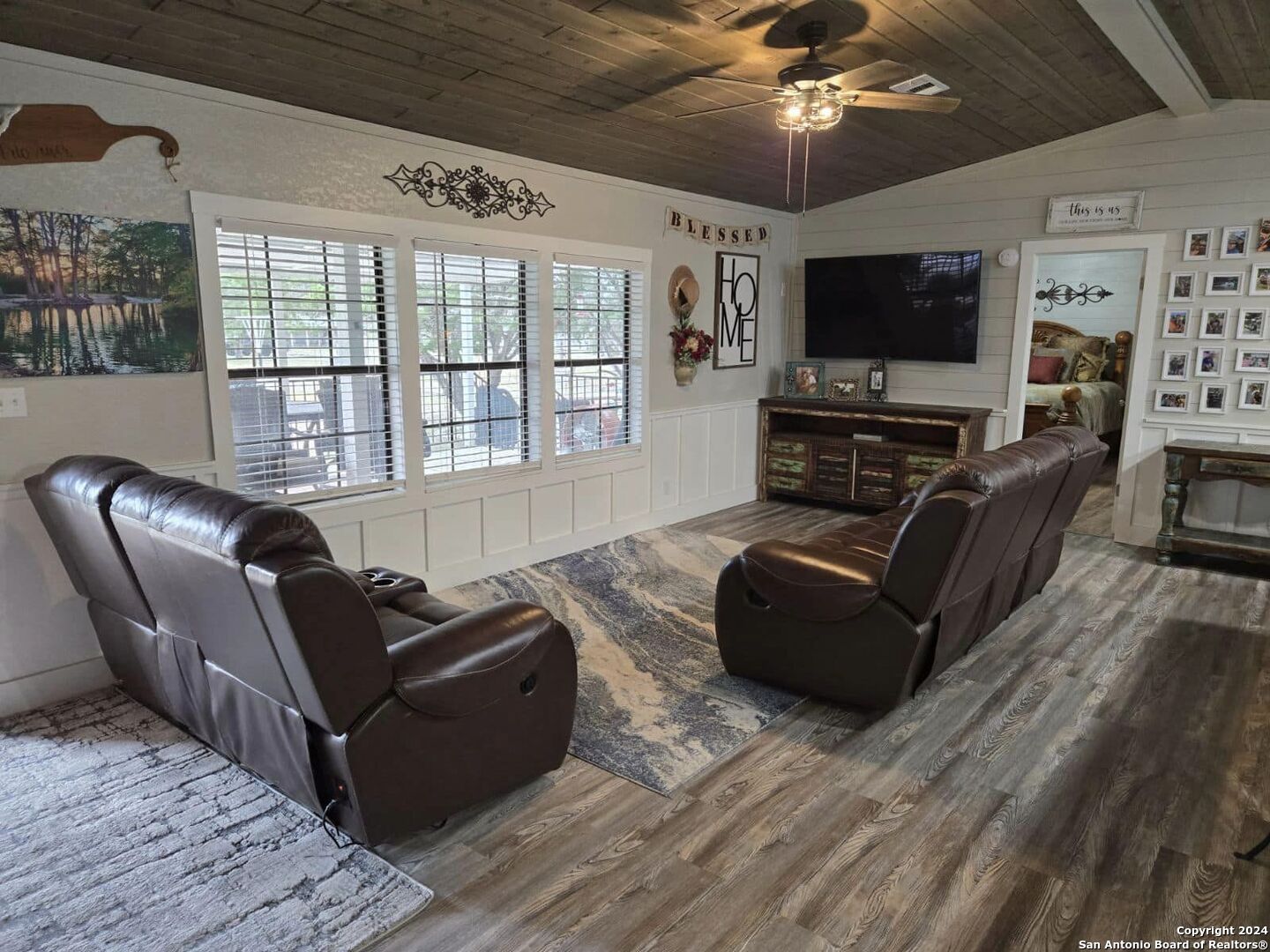 464 Jim Davis Place Leakey TX 78873