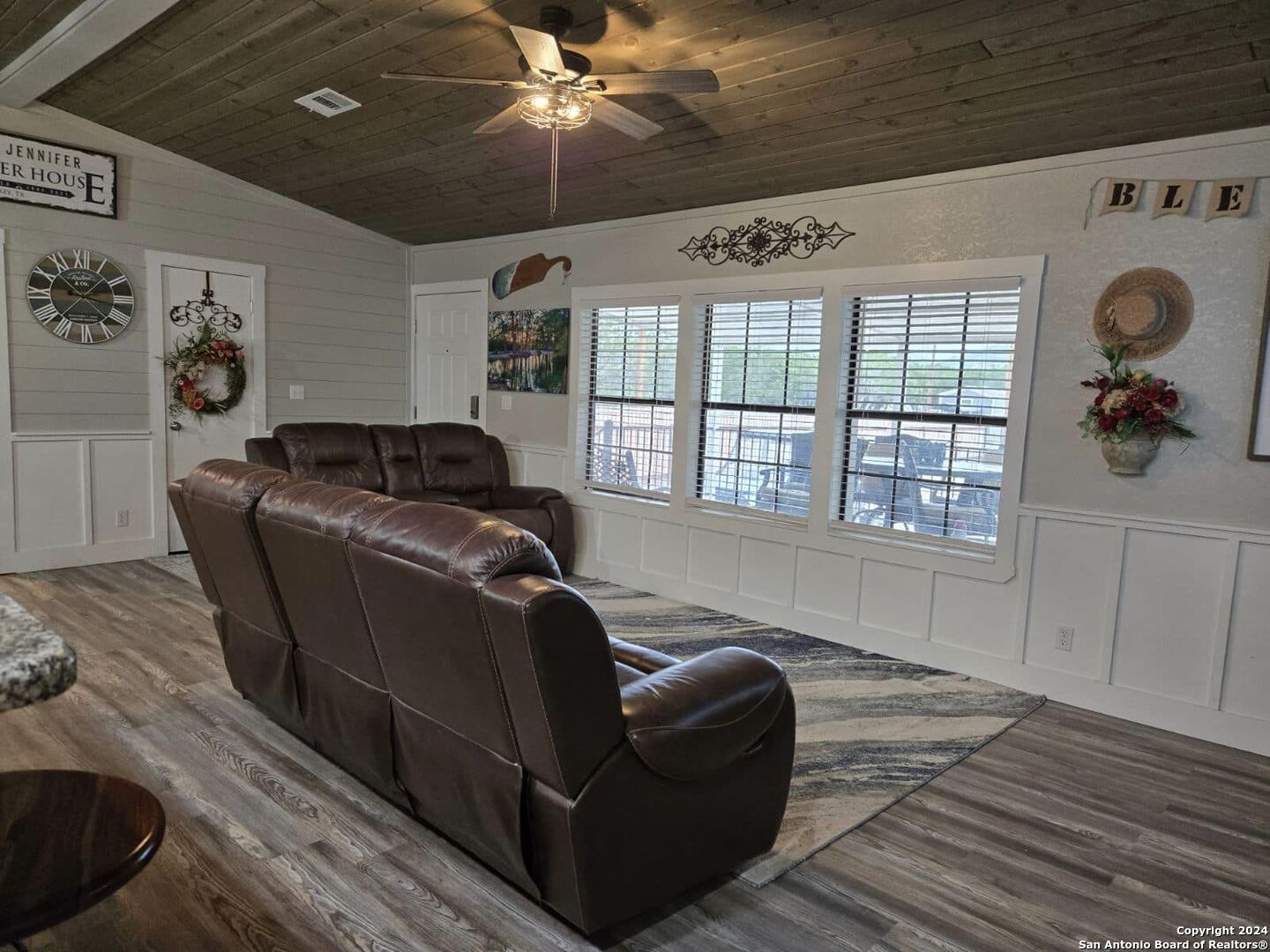 464 Jim Davis Place Leakey TX 78873
