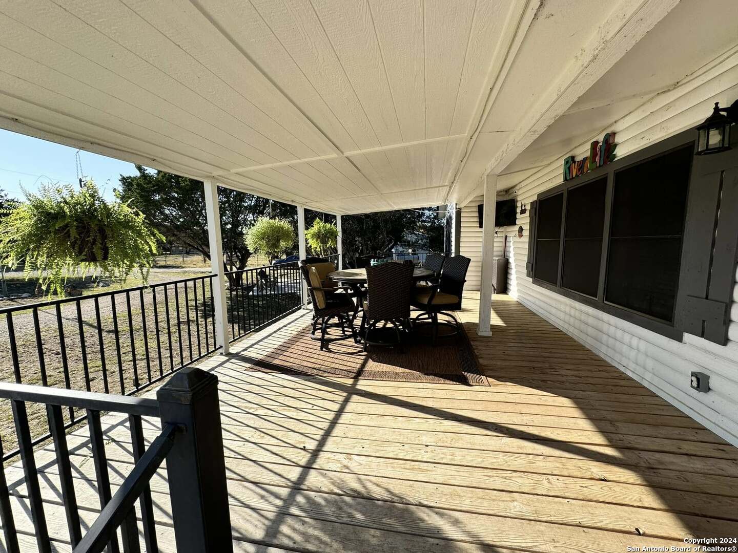 464 Jim Davis Place Leakey TX 78873