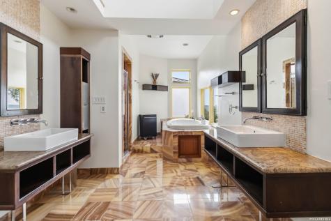 329 Vip Drive Canyon Lake TX 78133