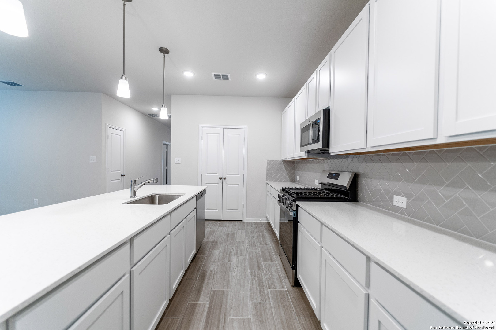 268 Ashley Loop San Antonio TX 78253