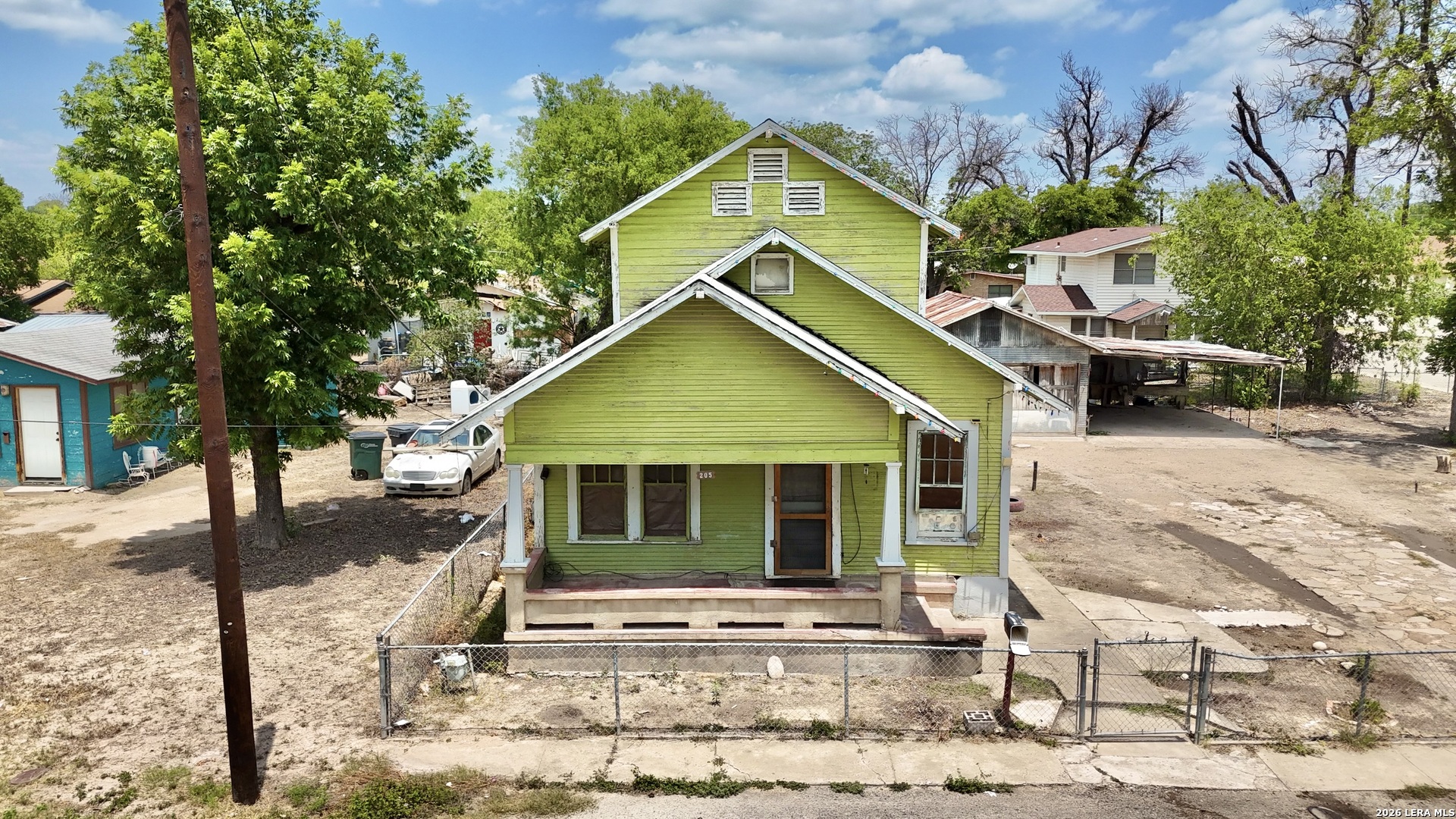205 Rodriguez Del Rio TX 78840