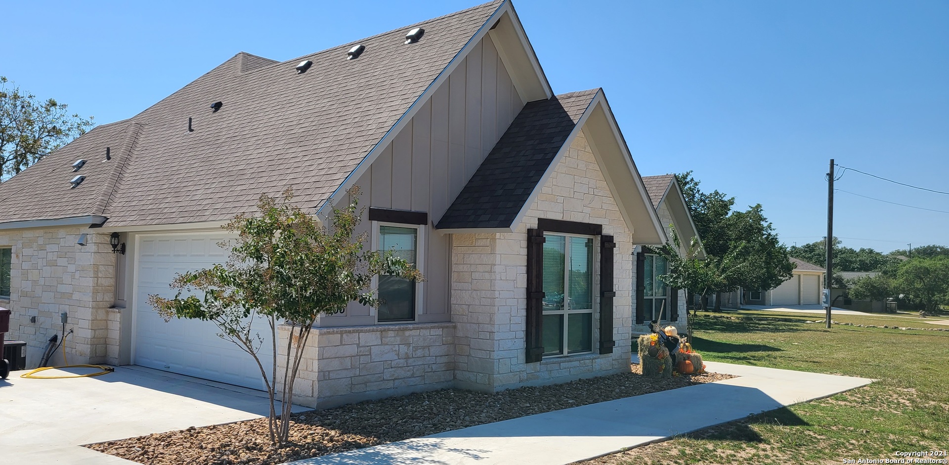 205 Skye Drive Kerrville TX 78028